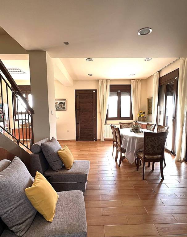 Villa with barbeque & terrace | Nature view — photo 5