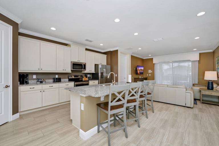 Inviting Home near Disney with Private Pool and WaterPark & Resort Access at Encore Resorts Reunion - 7578MR — photo 2