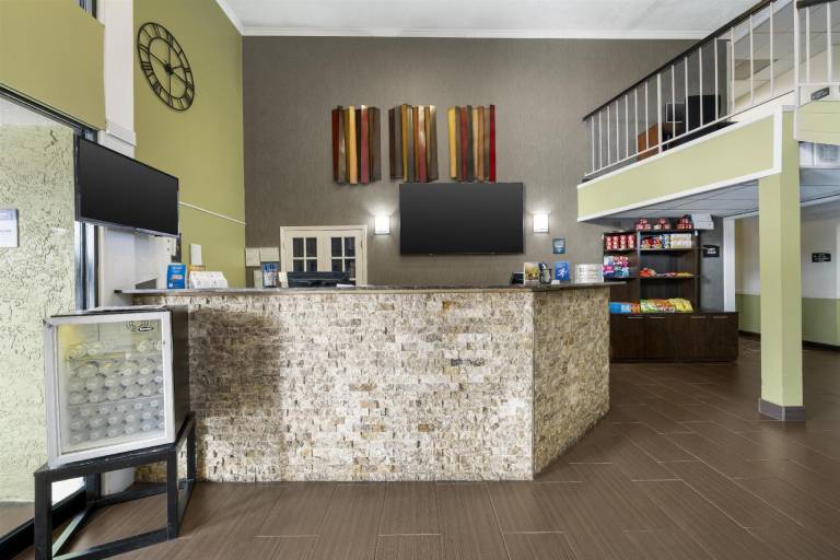 Best Western Airport Albuquerque Inn Suites Hotel & Suites — photo 5
