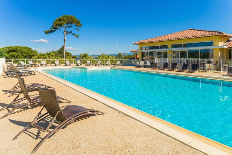 Appart'hôtel Six-Fours-les-Plages