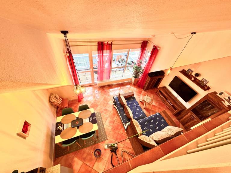 Rental apartment with barbecue & yard | Lake view — photo 2