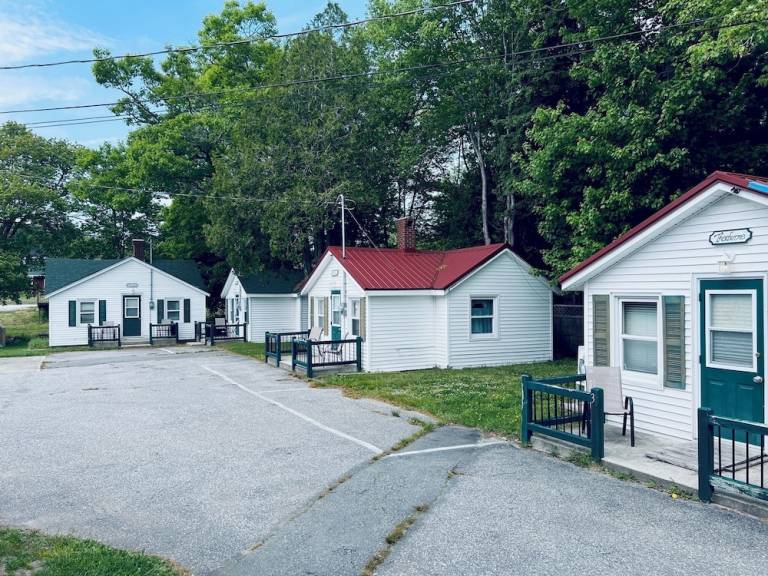 Motel  Shelburne