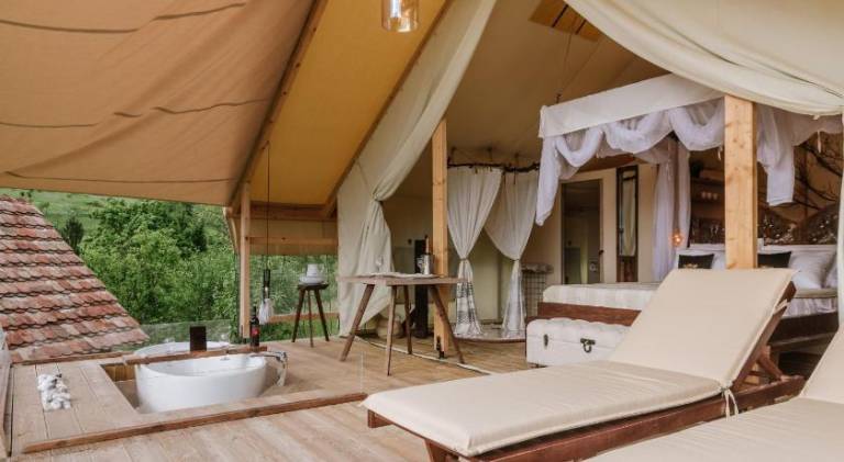 Lovely tent with jacuzzi | Pet-friendly — photo 2