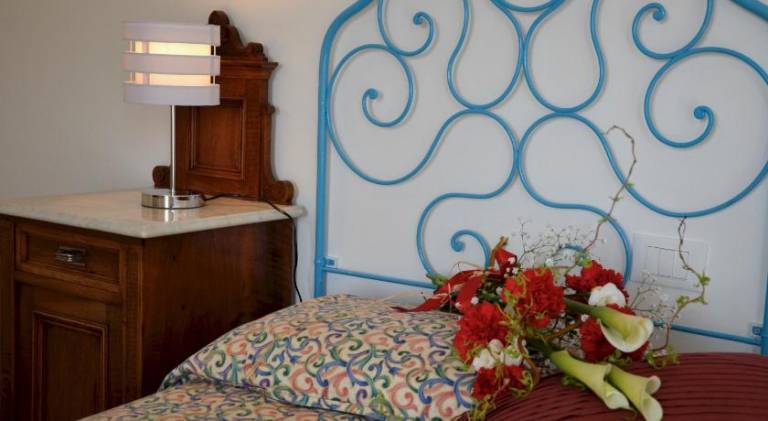 Holiday apartment with pool | Perfect for remote work | Dogs allowed in Torri del Benaco
