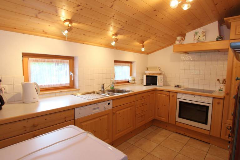 Vacation home with terrace — photo 3