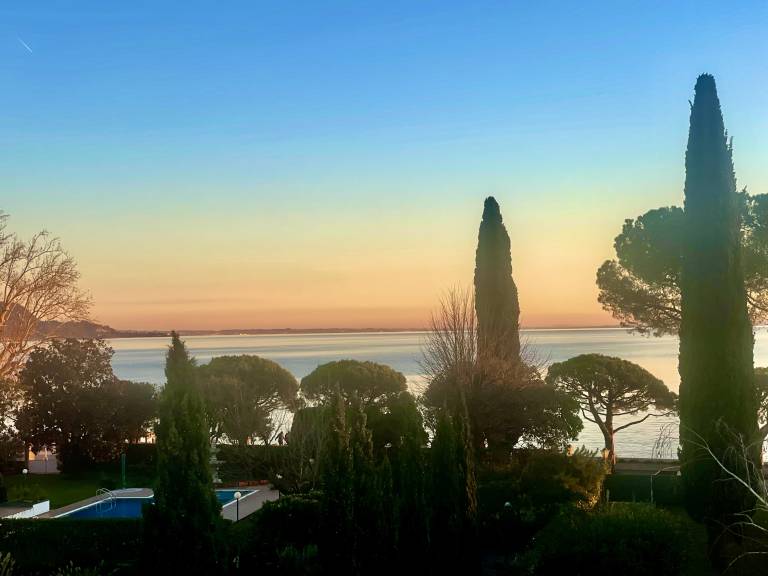Child-friendly wonderful rental apartment with pool, terrace & yard | Lake view | Close to the beach | Pets allowed — photo 2