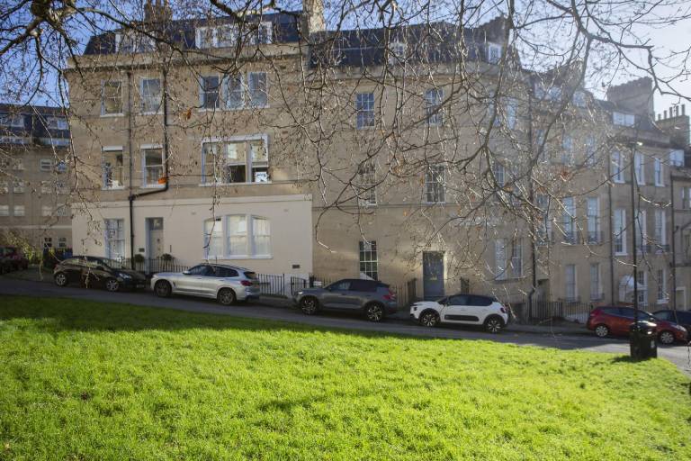 Rental apartment | Close to Roman Baths | Perfect for remote work | Dogs allowed — photo 4