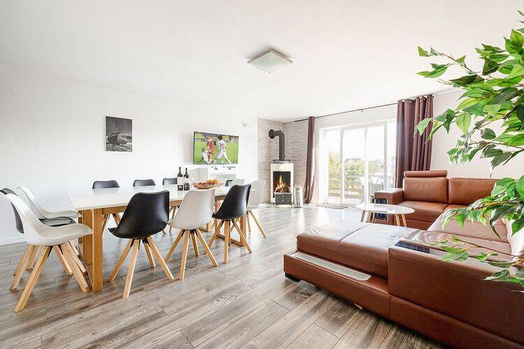 House with garden, patio & barbecue — photo 3