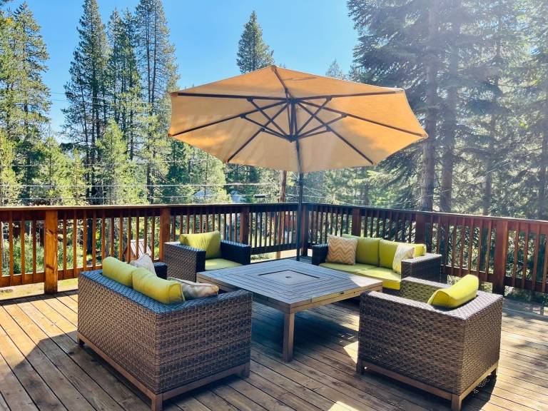 House Donner Lake