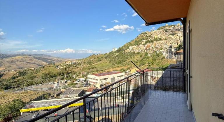 Rental apartment with 2 rooms for 4 persons — photo 4
