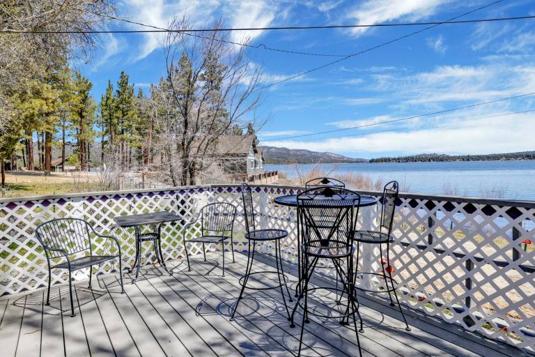 Cabin with BBQ | Water view — photo 2
