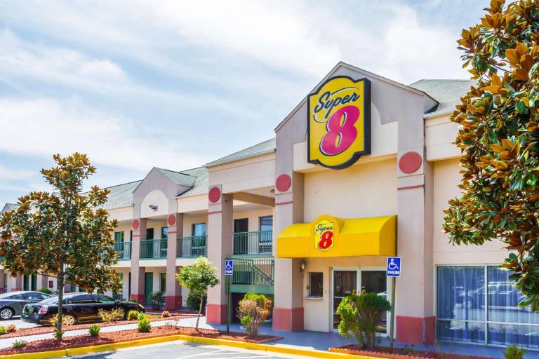 Super 8 By Wyndham Stafford in Stafford, VA