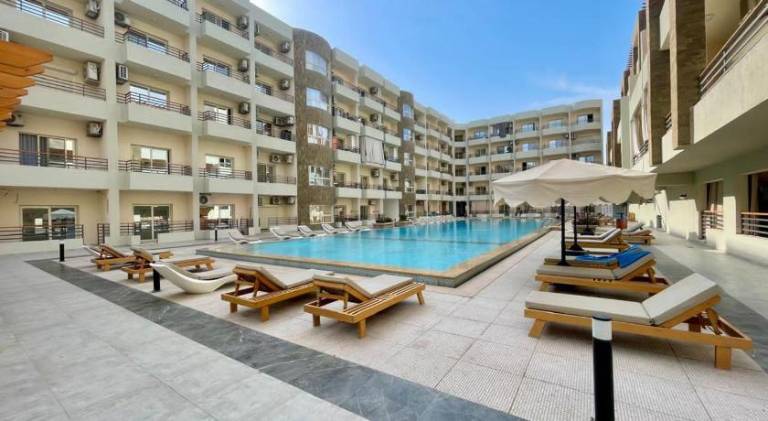 Rental apartment with pool — photo 3