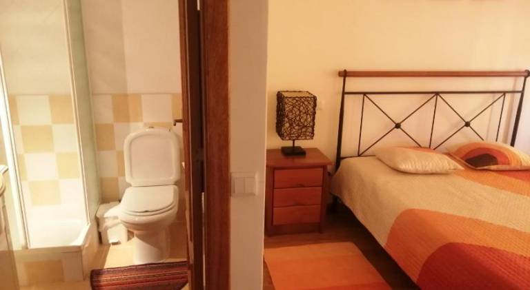 Holiday apartment with 2 rooms for 4 persons — photo 4