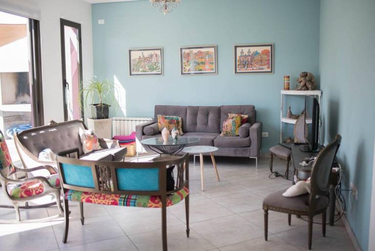 Fully equipped villa with pool, grill & yard | Perfect for remote work | Pets are welcome — photo 2