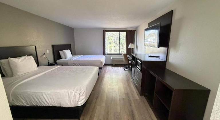 Ramada by Wyndham Stevens Point — photo 2