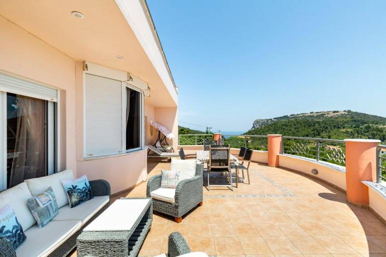 Villa with terrace, private pool & BBQ — photo 5