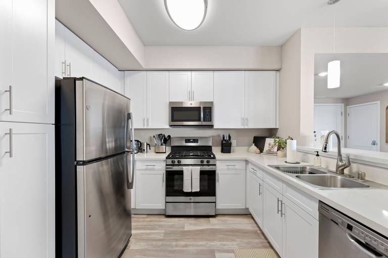 Child-friendly holiday apartment with BBQ, pool & fast internet | Lake view | Beach nearby | Dogs allowed — photo 5