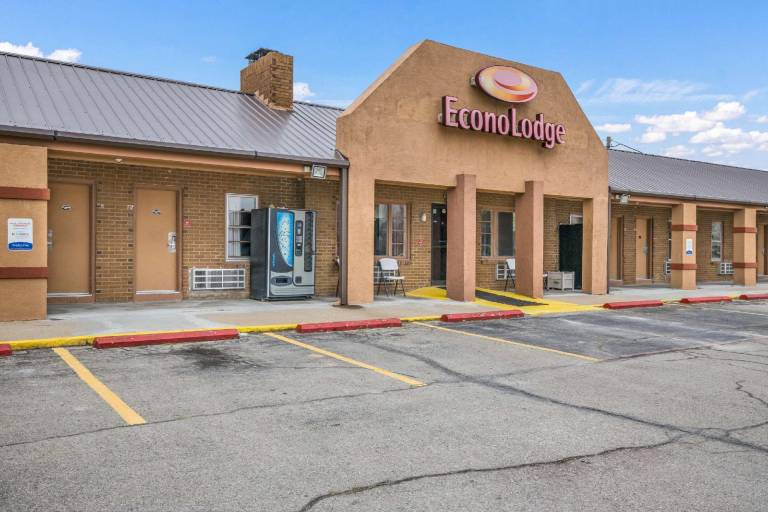 Econo Lodge Cameron in Cameron, MO