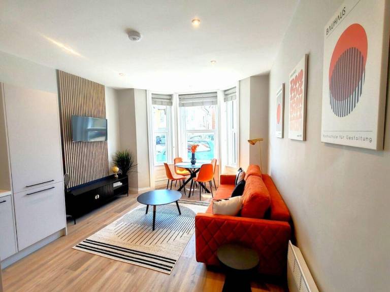 Holiday apartment | Perfect for remote work | Pet-friendly in Christchurch