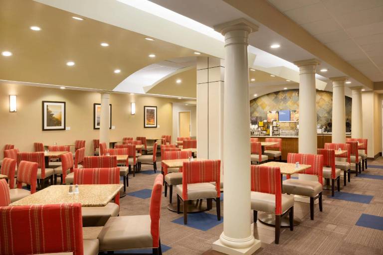 Comfort Inn & Suites Presidential — photo 4