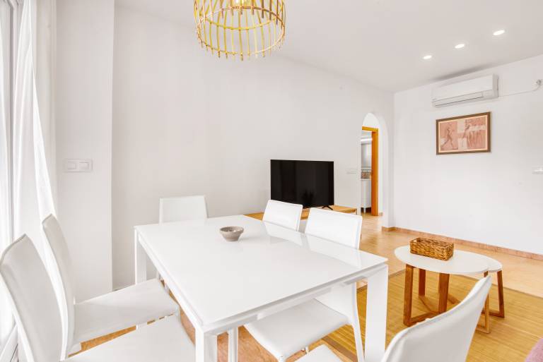 Apartment with pool, terrace & fast internet | Garden view | Close to the beach | Pet-friendly — photo 5