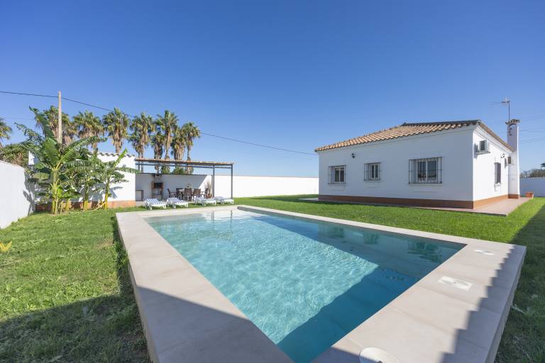 House with patio, private pool & fast internet | Garden view in Chiclana de la Frontera