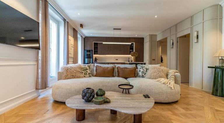 Apartment with terrace | Next to Notre-Dame de Paris | Perfect for remote work in Paris