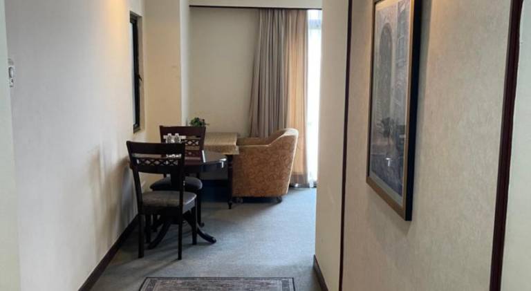 Serviced apartment with pool & sauna | Next to Jalan Alor — photo 5