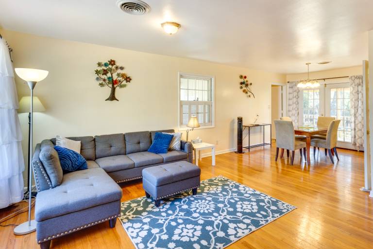 3 Mi to Dtwn Home w Yard in Tallahassee