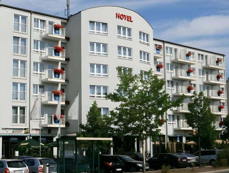 Hotel Ascot Bristol in Potsdam