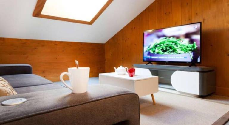 Apartment with 2 rooms for 6 persons — photo 2