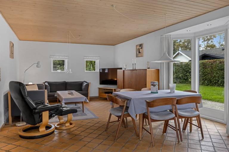 Fully equipped house with patio, garden & grill | Beach nearby | Pets are welcome — photo 3