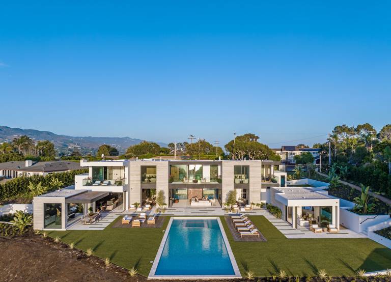 Villa  Central Malibu