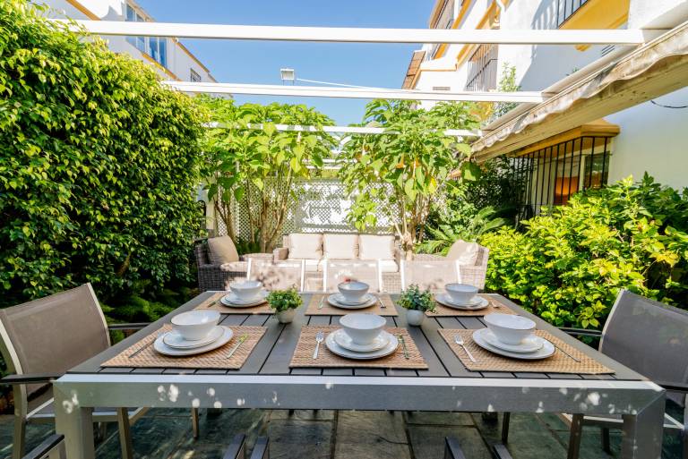 Vacation home with yard, patio & BBQ in Marbella