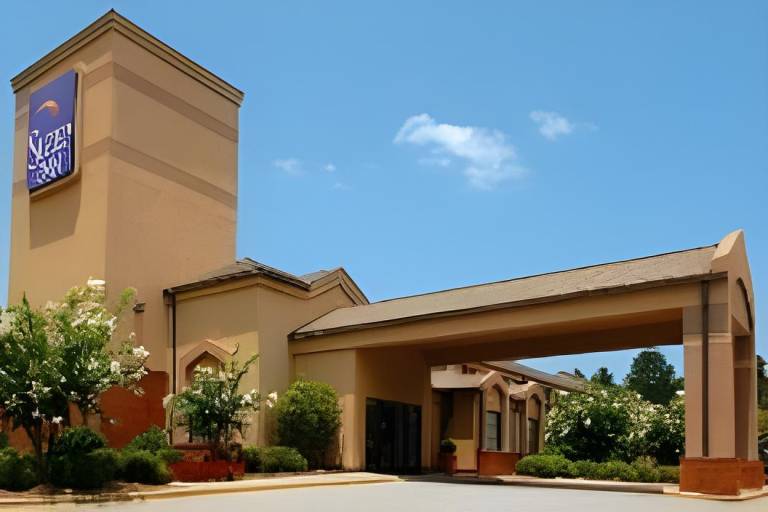 Ramada by Wyndham Albany GA