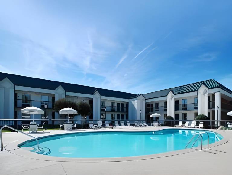 Sleep Inn Morganton Southeast — photo 2