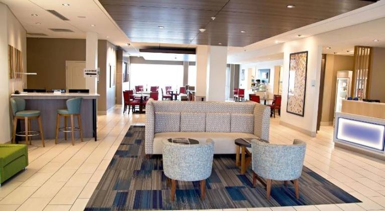 Holiday Inn Express & Suites Great Bend By IHG — photo 4