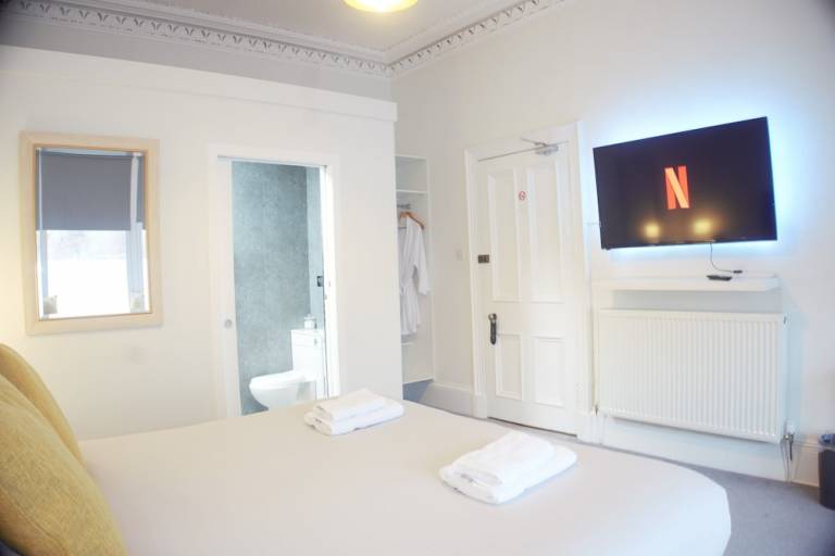 Accommodation Ayr