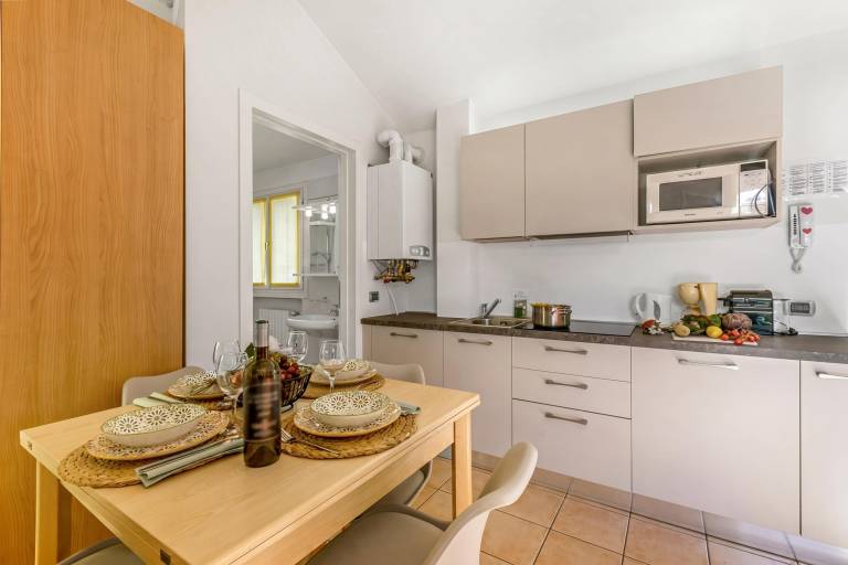 Children-friendly nice studio with patio | Mountain view | Close to the beach | Pet-friendly — photo 3