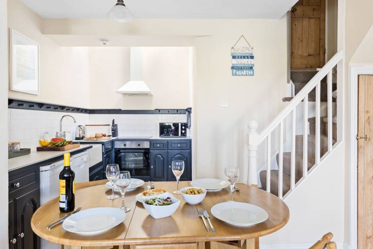 Family-friendly beautiful cottage | Water view | Pets are welcome — photo 3
