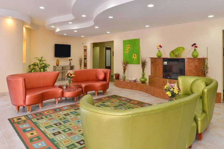 Quality Suites