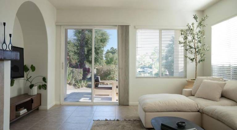 Vacation home with pool — photo 2