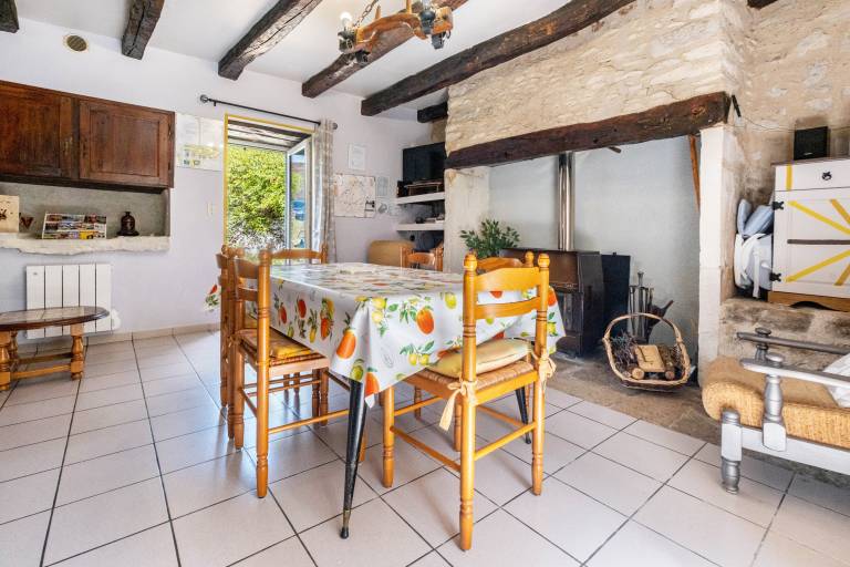 Child-friendly beautiful house with terrace, yard & fast internet | Mountain view | Dogs allowed — photo 3