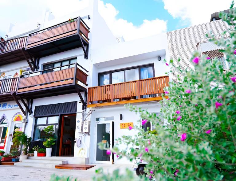 The Red Hotel in Hengchun