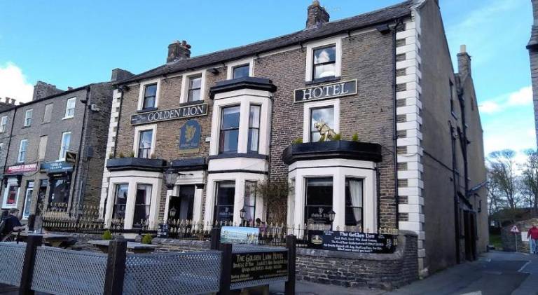 The Golden Lion Hotel in Leyburn