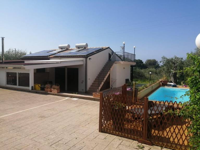 Fully equipped villa with pool, barbeque & garden | Pets allowed in Cefalù