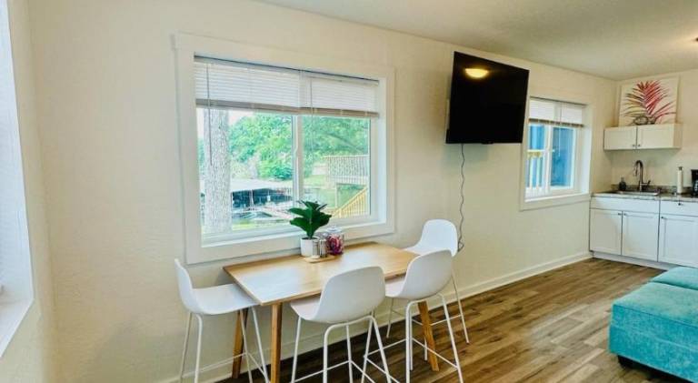 Charming vacation home | Pets are welcome — photo 2