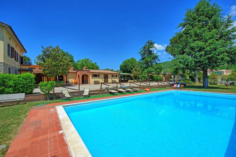 Villa with barbeque, private pool & terrace — photo 4