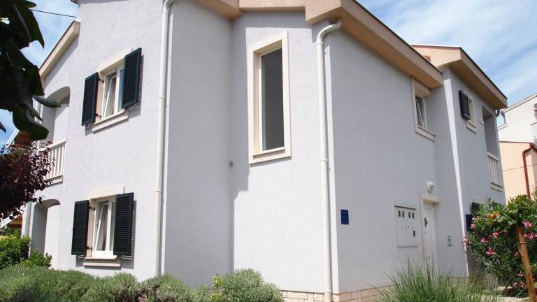 Ferienwohnung  Rab